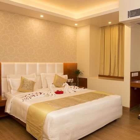 Amalfi Grand Hotel Patna  Exterior foto