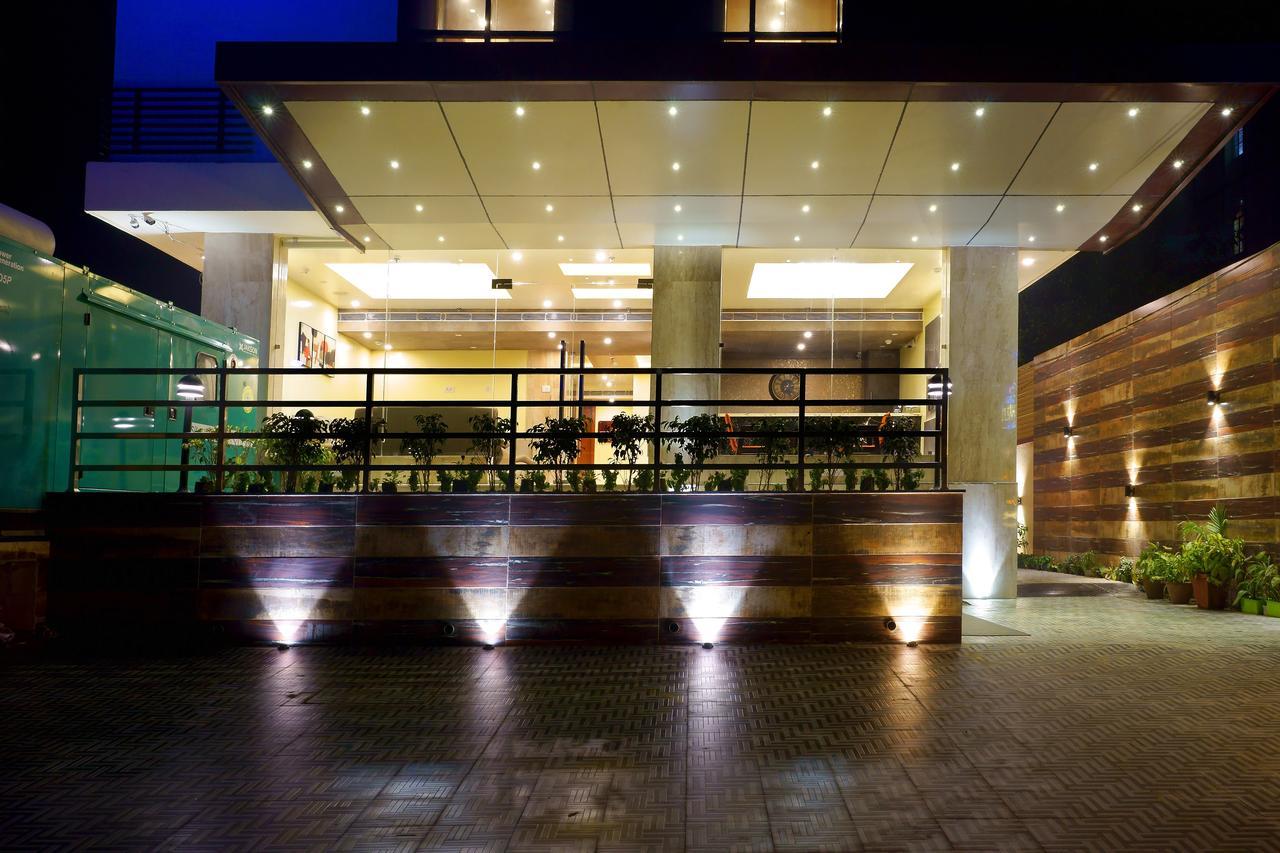 Amalfi Grand Hotel Patna  Quarto foto